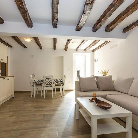 Apartment Nena- Apartman Sa Posebnim Ulazom U Prizemlju, Terasom I Zelenom Okucnicom Rakotule 外观 照片