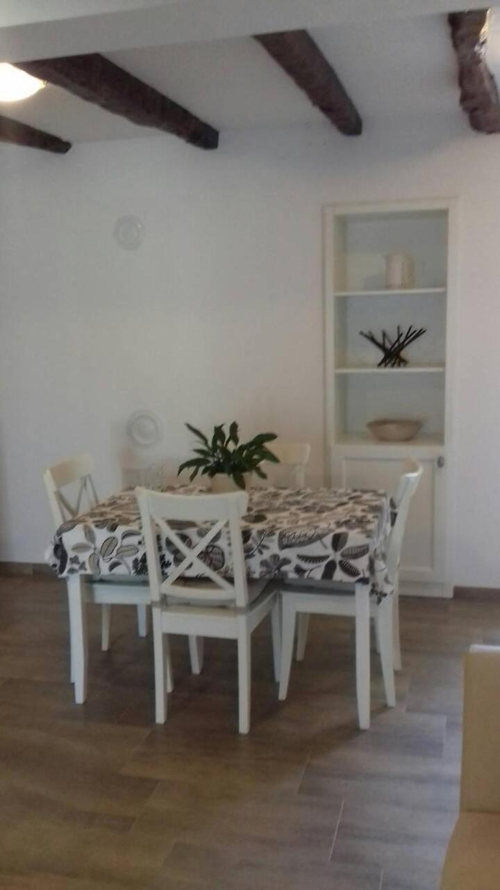 Apartment Nena- Apartman Sa Posebnim Ulazom U Prizemlju, Terasom I Zelenom Okucnicom Rakotule 外观 照片